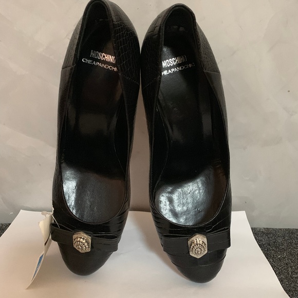 New Moschino Leather Classic Heeled Shoes - Picture 6 of 11